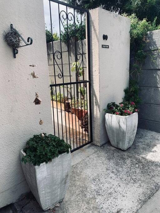 Apartment Sweeter Than Sultana Cape Town